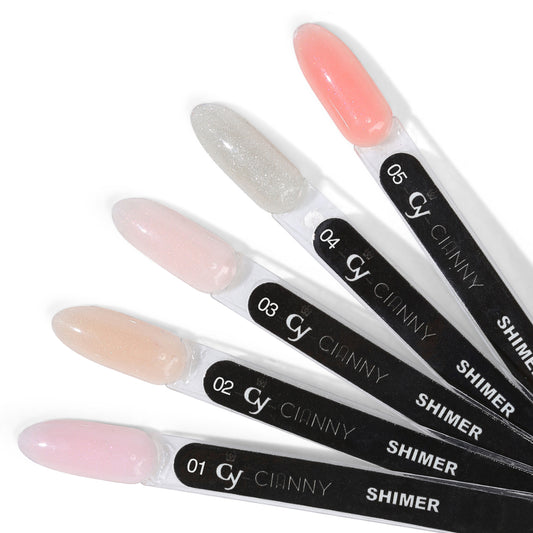 Acrygel, producto ideal para construir o alargar las uñas, fácilmente moldeable aporta resistencia y dureza. Color delicado con microglitter.