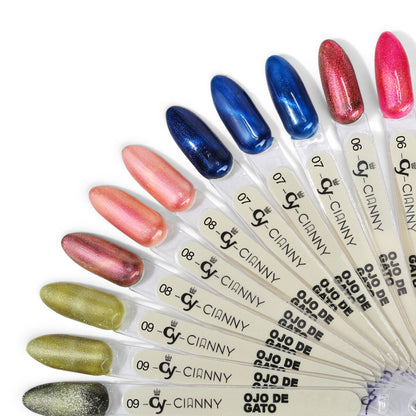 Gel polish con efecto ojo de gato, partículas magnéticas generan diversas luces y colores en las uñas. Con destellos en glitter y microglitter.