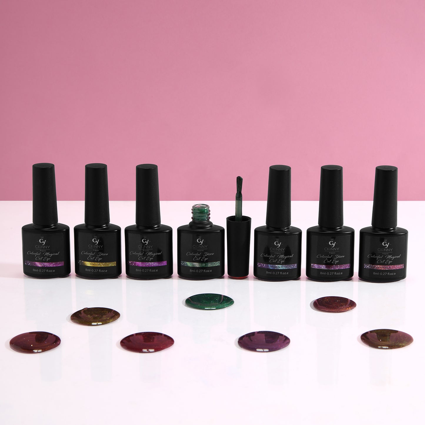 Gel polish con efecto ojo de gato, partículas magnéticas generan diversas luces y colores en las uñas. &nbsp;Nueva colección efecto bicolor con destellos y microglitter.