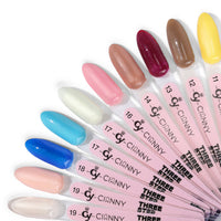 Gel polish de alta pigmentación y con colores vibrantes de alta saturación y destellos.