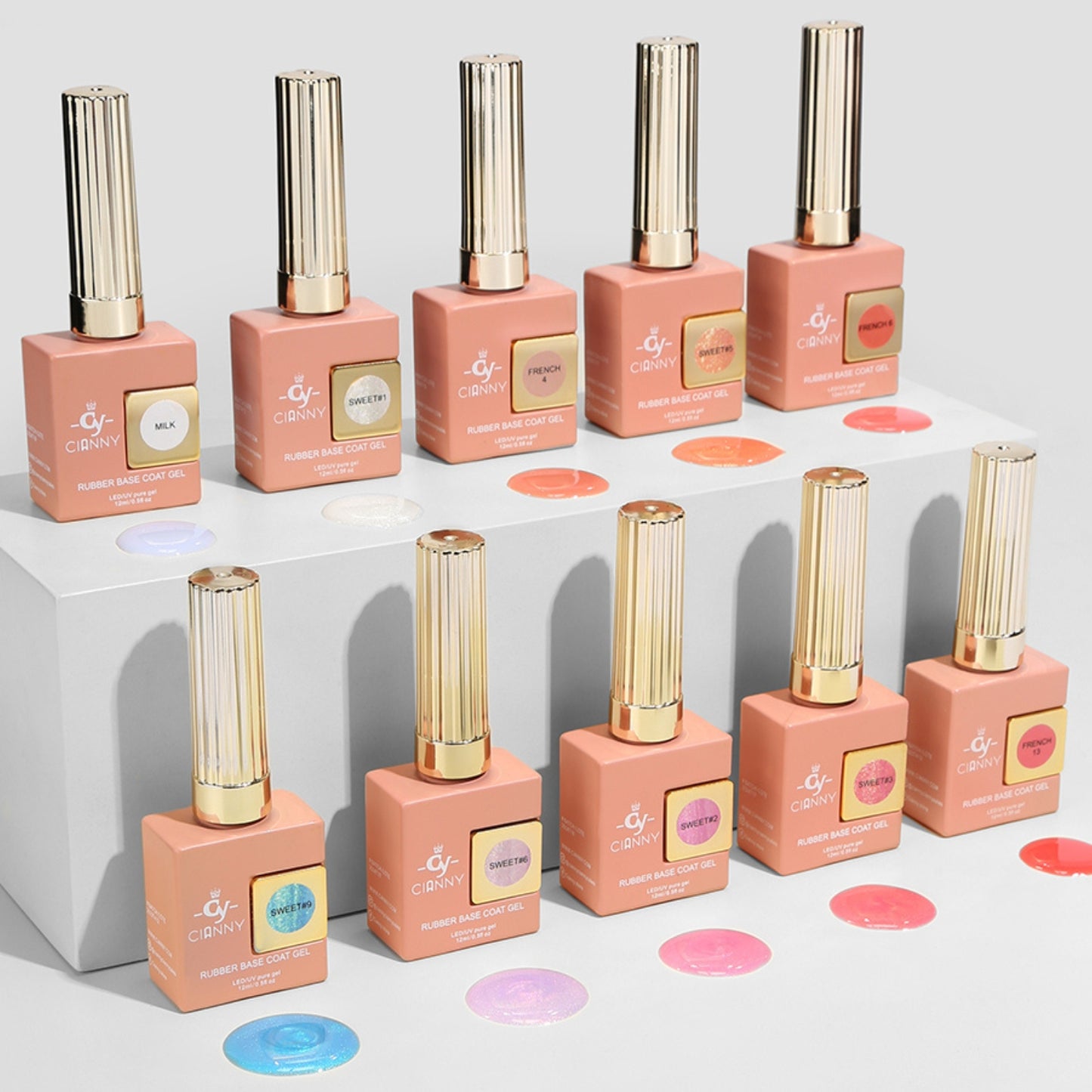 Gel flexible ideal para proteger uñas débiles, cortas o naturales dando color y aportando fuerza y resistencia.