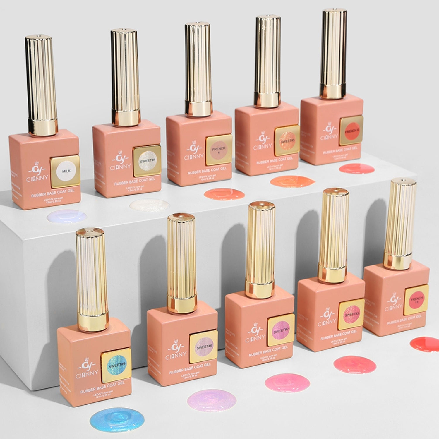 Gel flexible ideal para proteger uñas débiles, cortas o naturales dando color y aportando fuerza y resistencia.